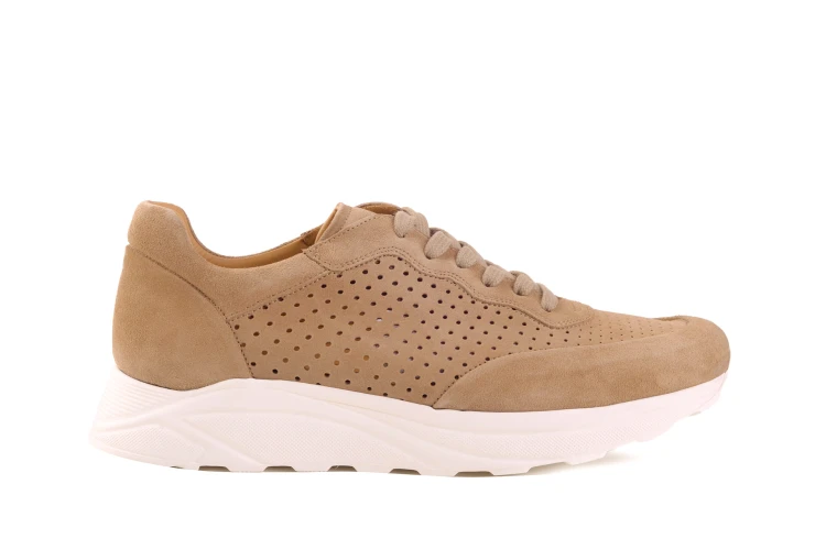zamszowe sneakersy