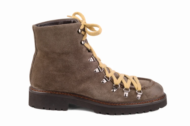 ręcznie szyte buty zimowe