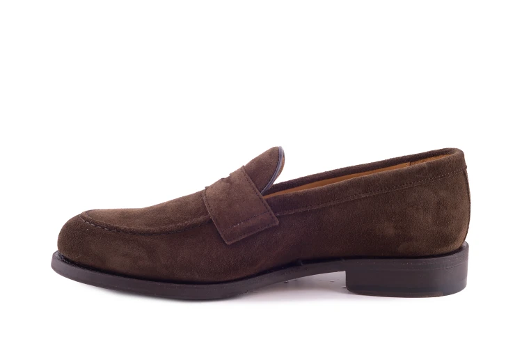 klasyczne buty wsuwane