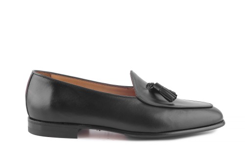 czarne buty z chwostami