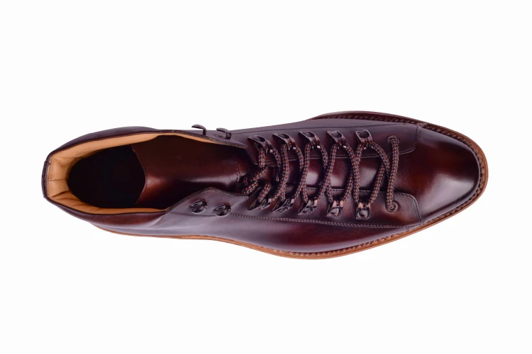 piękne buty ręcznie szyte za kostkę