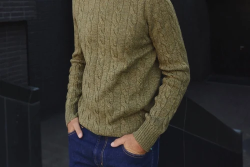 GRAN SASSO Sweter Warkoczowy Shetland Oliwkowy model