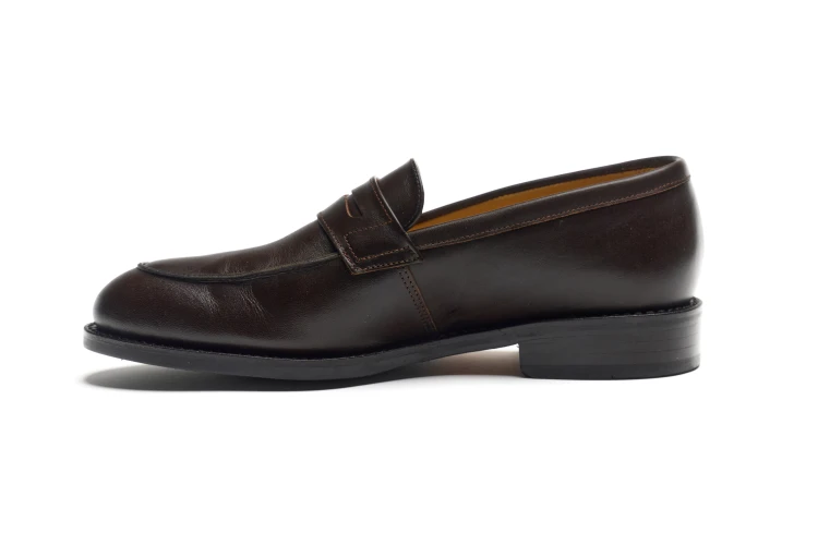 ręcznie szyte loafersy na podeszwie gumowej