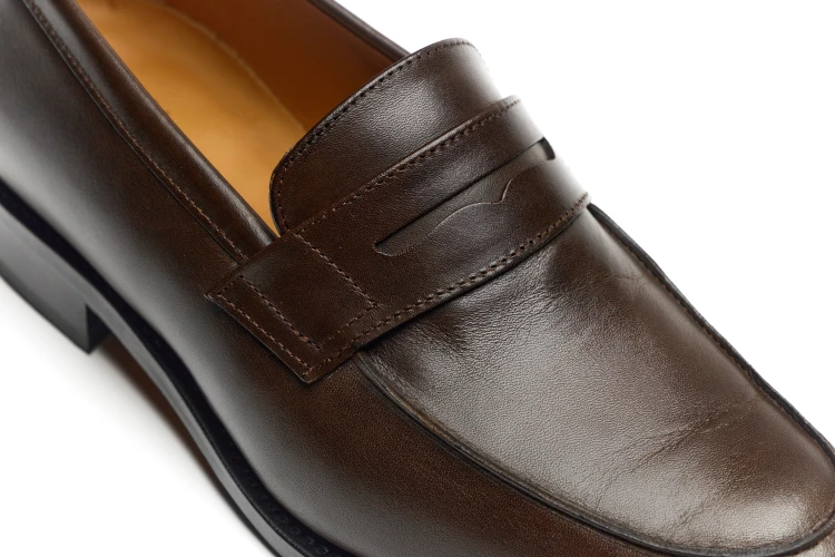 ręcznie szyte loafersy na podeszwie gumowej