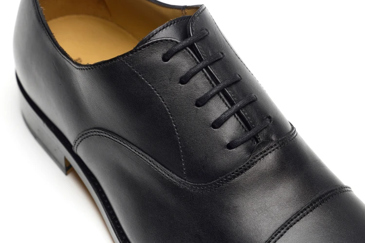 Partigiani 7748 Black Oxford- czarne oksfordy, klasyczne buty na ślub, męskie buty ślubne, oxford cap toe, skóra cięlęca, podeszwa skórzana, model formalny, ręcznie szyte obuwie, szersze kopyto, wysokie podbicie, szeroka stopa, goodyear welted