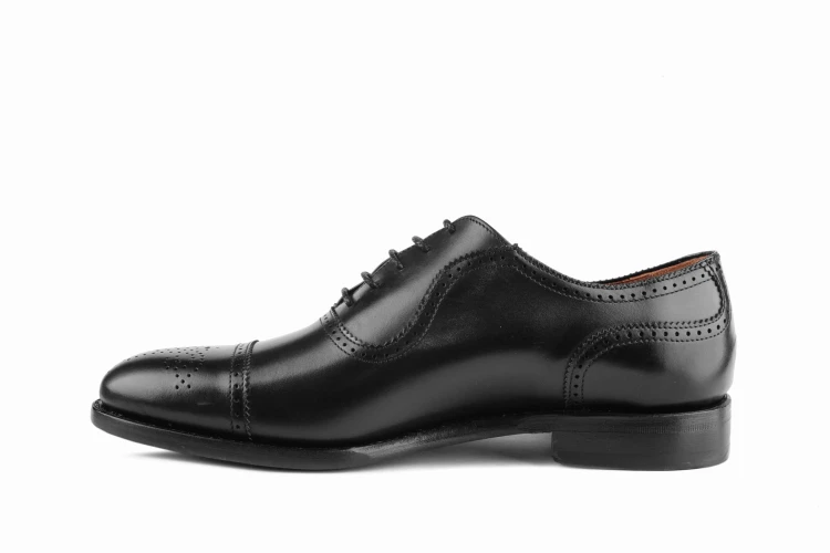 buty do garnituru